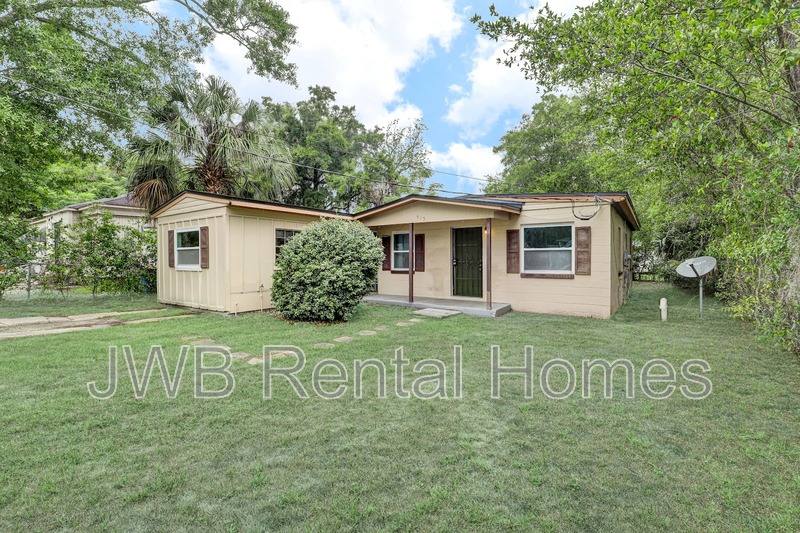 House for rent at 915 Wayne St, Jacksonville, FL 32208