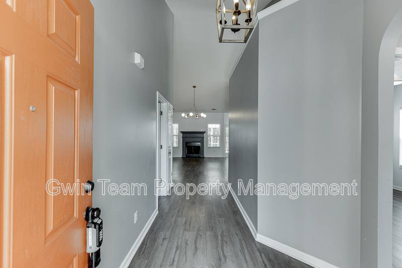 House for rent at 2464 Laurelfield Dr, Grayson, GA 30017