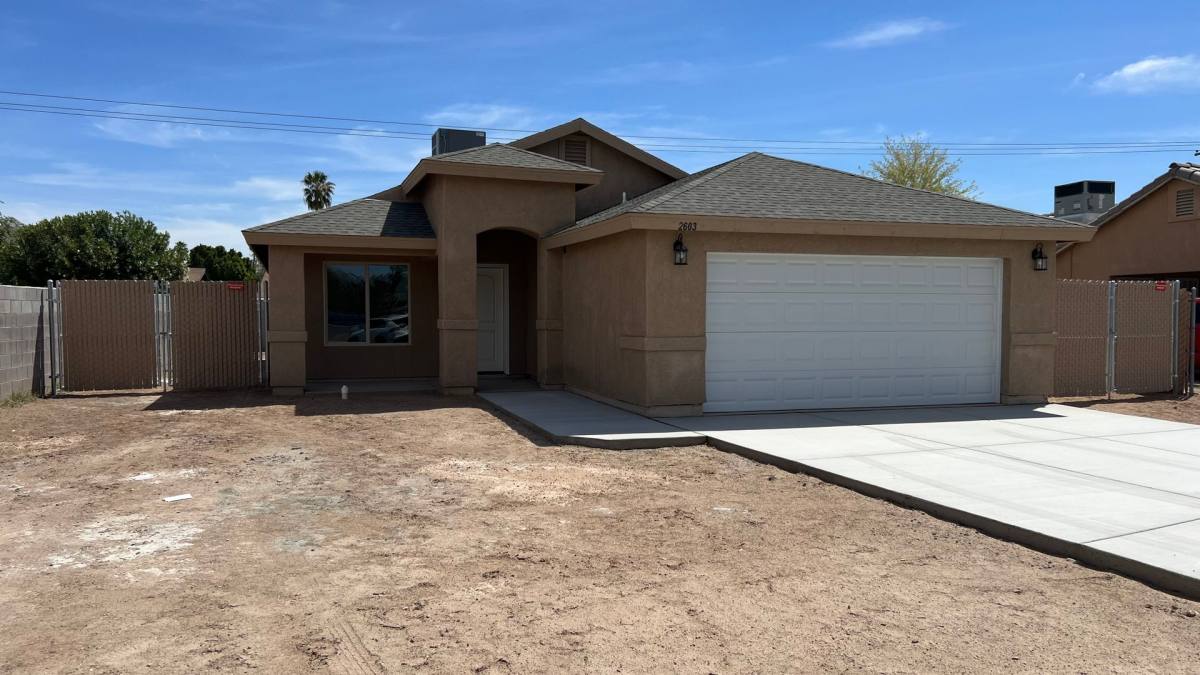 House for rent at 2603 S 18th Dr, Yuma, AZ 85365
