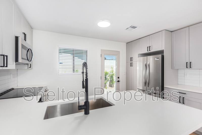 Apartment for rent at 616 N 10th Ave #G, Phoenix, AZ 85007
