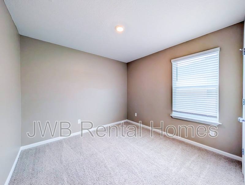 Townhouse for rent at 9868 Fiddleback Lane, Jacksonville, FL 32222