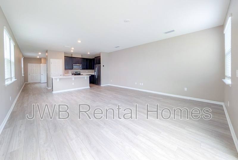 Townhouse for rent at 9868 Fiddleback Lane, Jacksonville, FL 32222