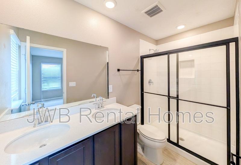 Townhouse for rent at 9868 Fiddleback Lane, Jacksonville, FL 32222