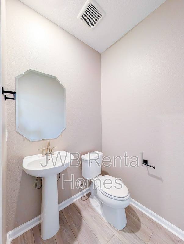 Townhouse for rent at 9868 Fiddleback Lane, Jacksonville, FL 32222
