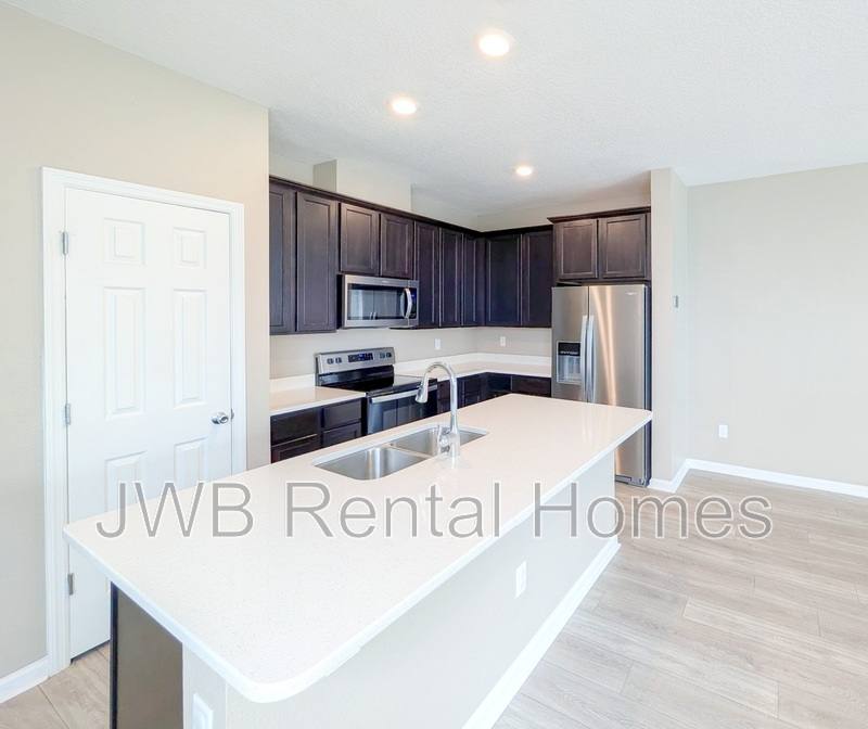 Townhouse for rent at 9868 Fiddleback Lane, Jacksonville, FL 32222
