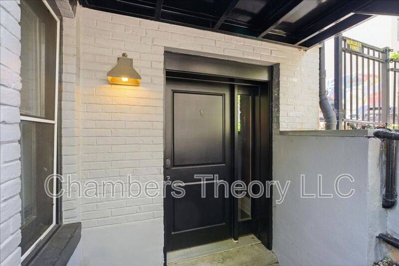 Apartment for rent at 1516 Q St NW #1, Washington, DC 20009