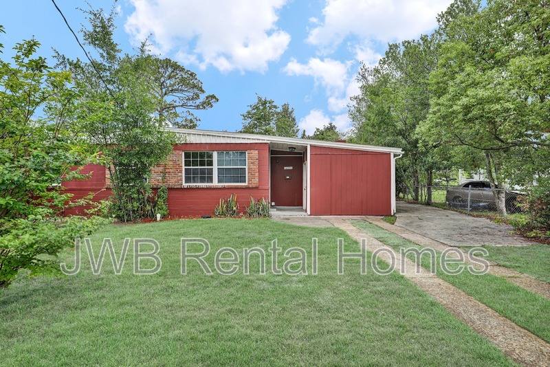 House for rent at 10524 Briarcliff Rd S, Jacksonville, FL 32218