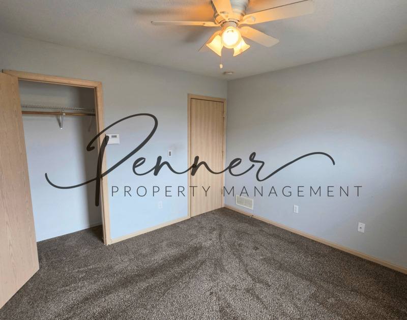 House for rent at 209 NW Woodbury Dr, Grain Valley, MO 64029