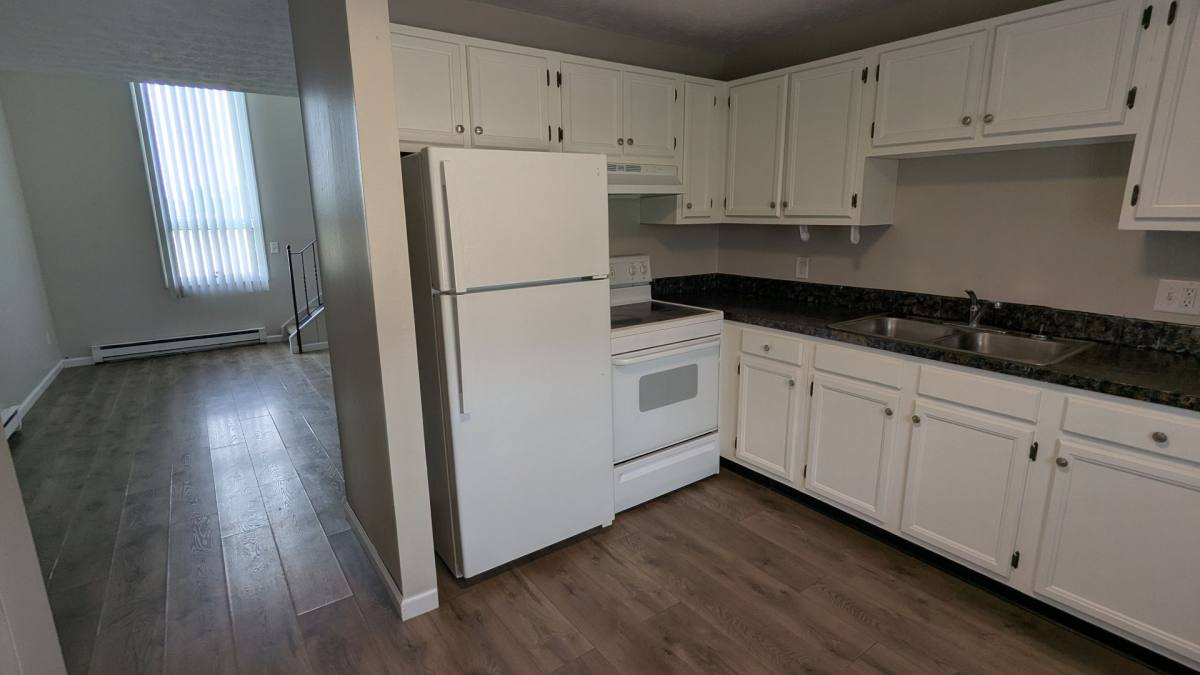 Apartment for rent at 785 Kerns Dr NE, Bolivar, OH 44612