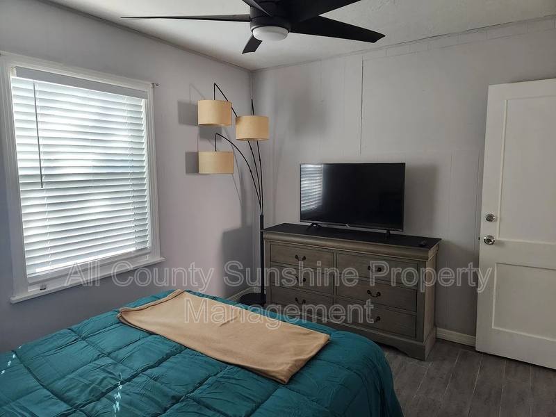 House for rent at 3312 17th St N, Saint Petersburg, FL 33713