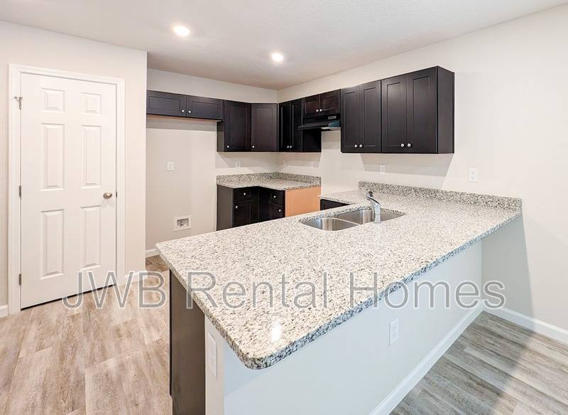 House for rent at 1213 Moat St, Jacksonville, FL 32209