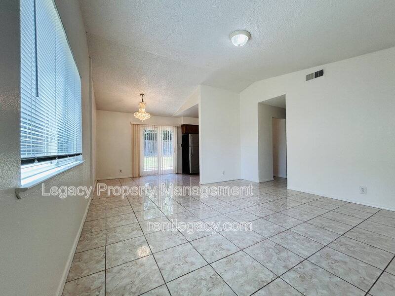 House for rent at 3609 Huntsman Dr, Sacramento, CA 95826