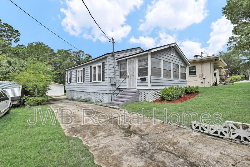 House for rent at 7124 Lorain St, Jacksonville, FL 32208