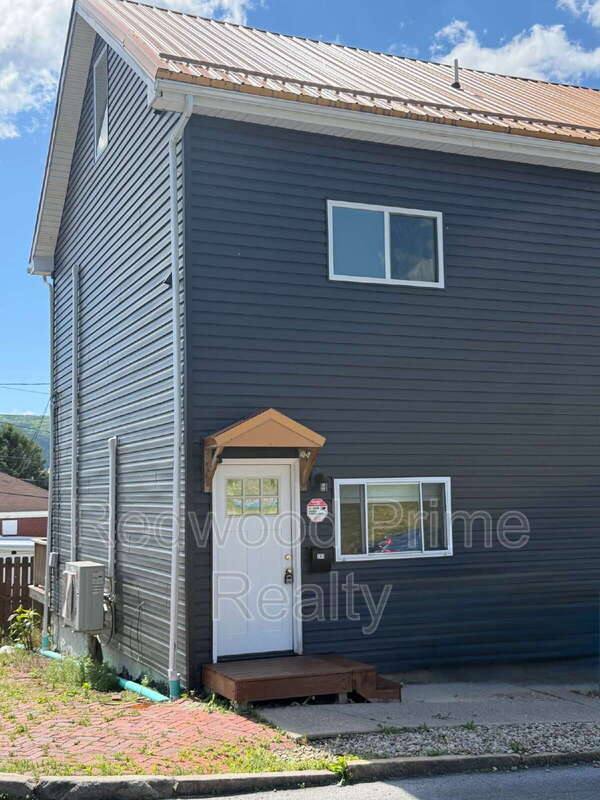 Apartment for rent at 201 Howard Ave, Altoona, PA 16601