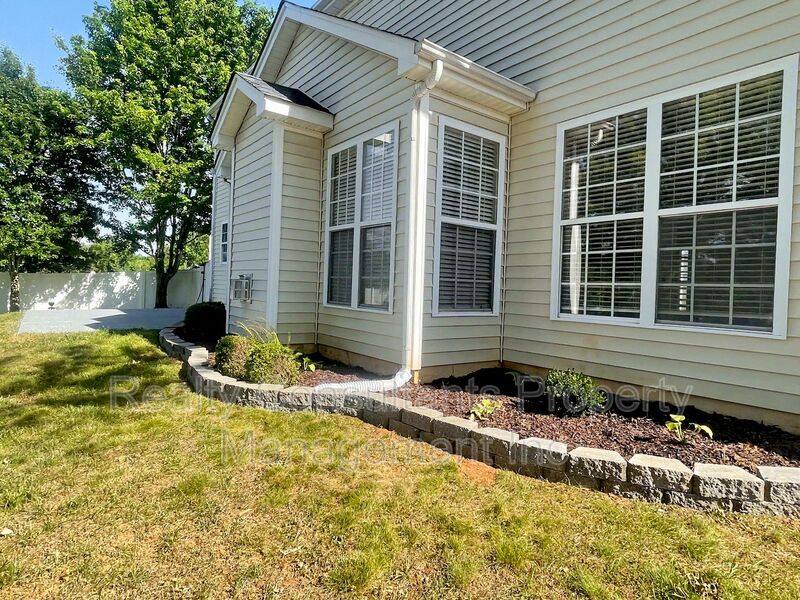 House for rent at 1481 Cantwell Court, High Point, NC 27265