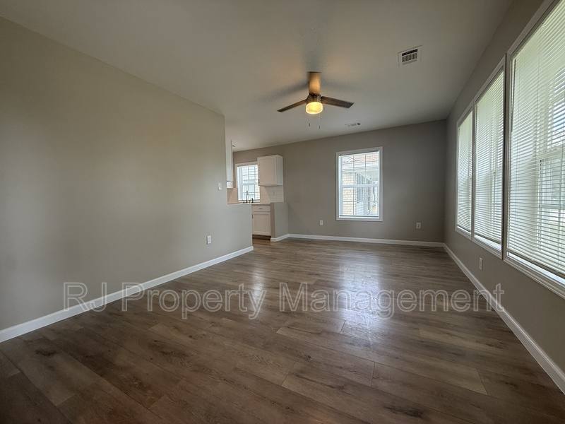 House for rent at 86 W Dempster Ave, Memphis, TN 38109