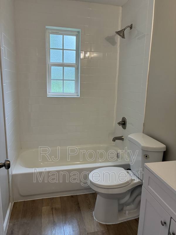 House for rent at 86 W Dempster Ave, Memphis, TN 38109