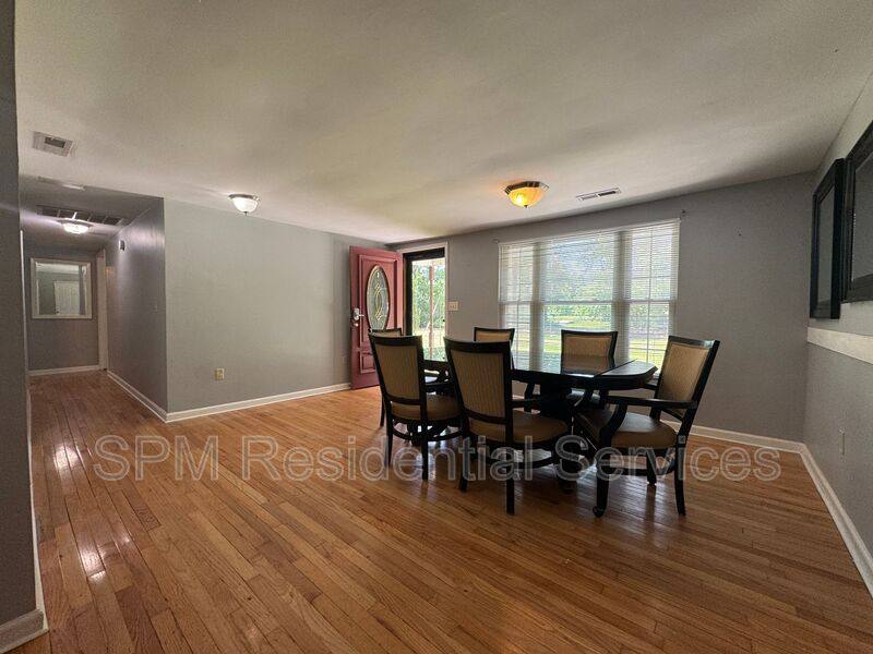 House for rent at 541 Evergreen Church Rd, Delco, NC 28436