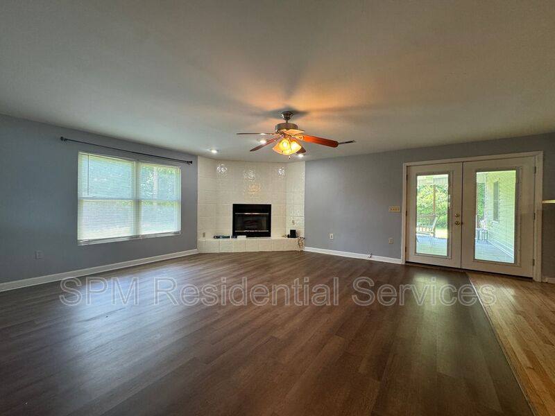 House for rent at 541 Evergreen Church Rd, Delco, NC 28436