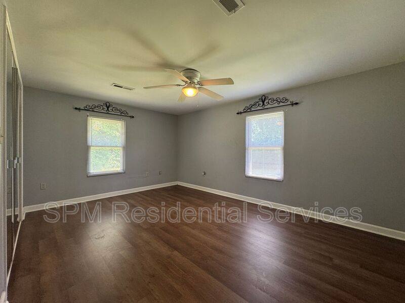 House for rent at 541 Evergreen Church Rd, Delco, NC 28436