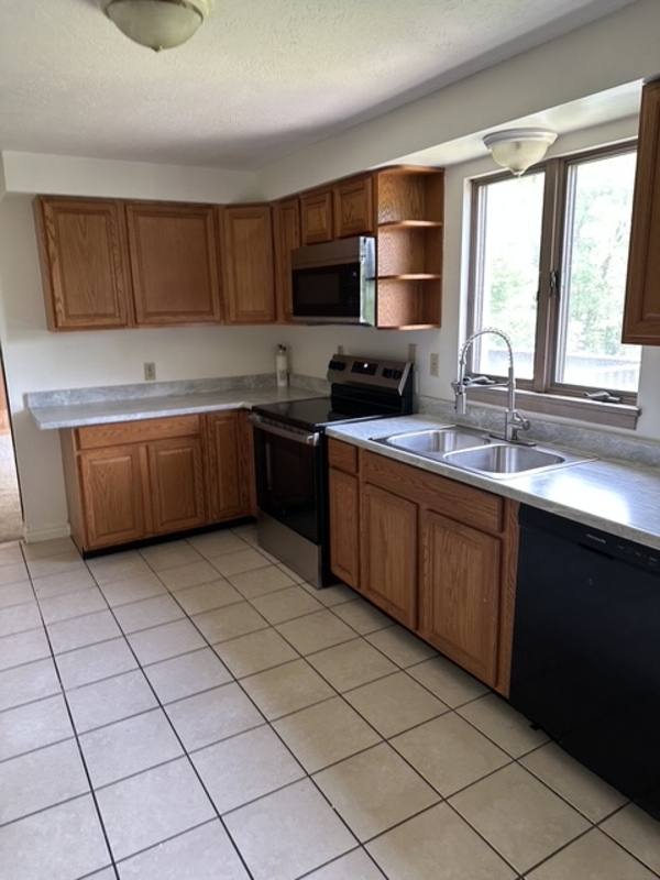 Apartment for rent at 2215 Ramsey Rd, Monroeville, PA 15146