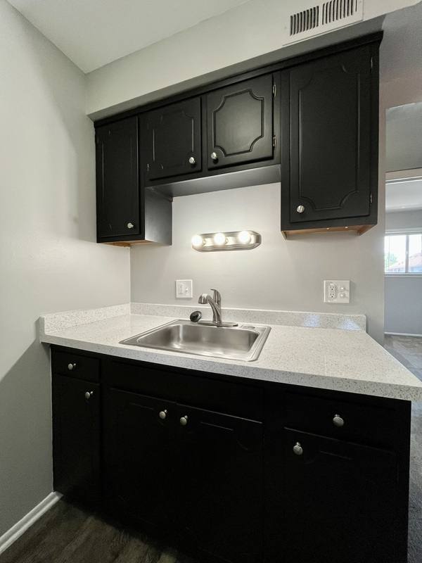 Apartment for rent at 4415 Oakwood Blvd #4, Melvindale, MI 48122