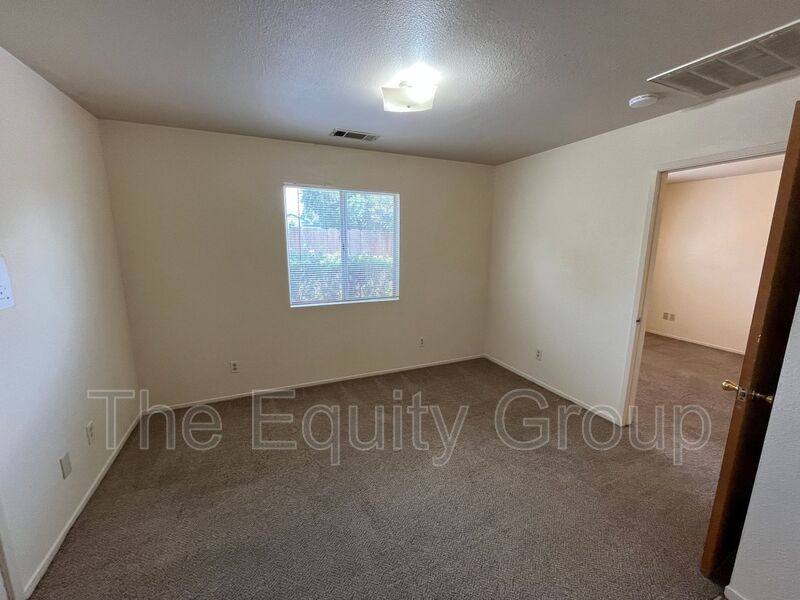 Apartment for rent at 62 N Villa St #7, Porterville, CA 93257