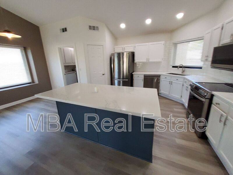 House for rent at 19654 N 36th St, Phoenix, AZ 85050