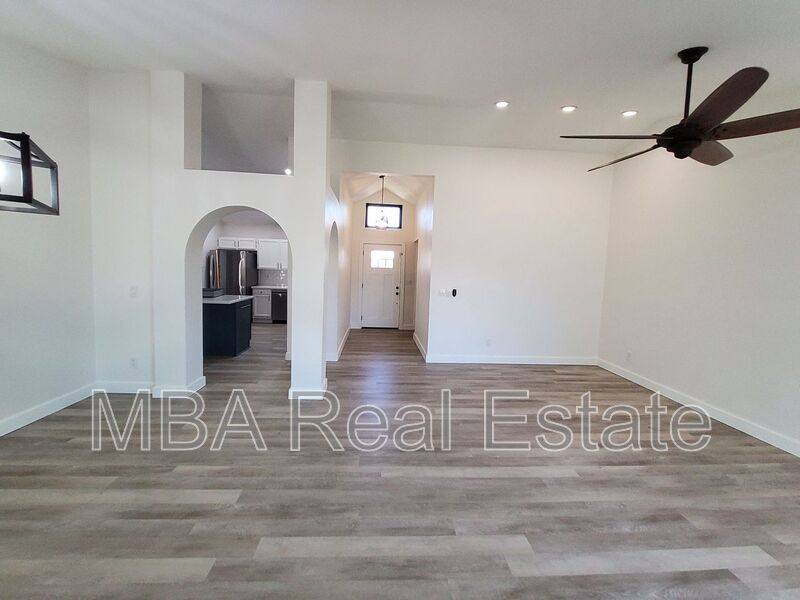 House for rent at 19654 N 36th St, Phoenix, AZ 85050