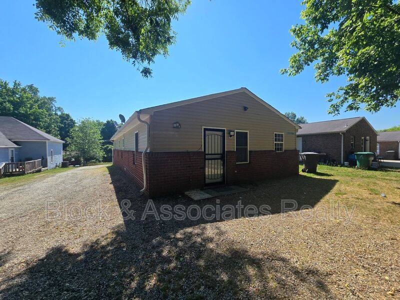 House for rent at 1302 Bencini Place, High Point, NC 27260