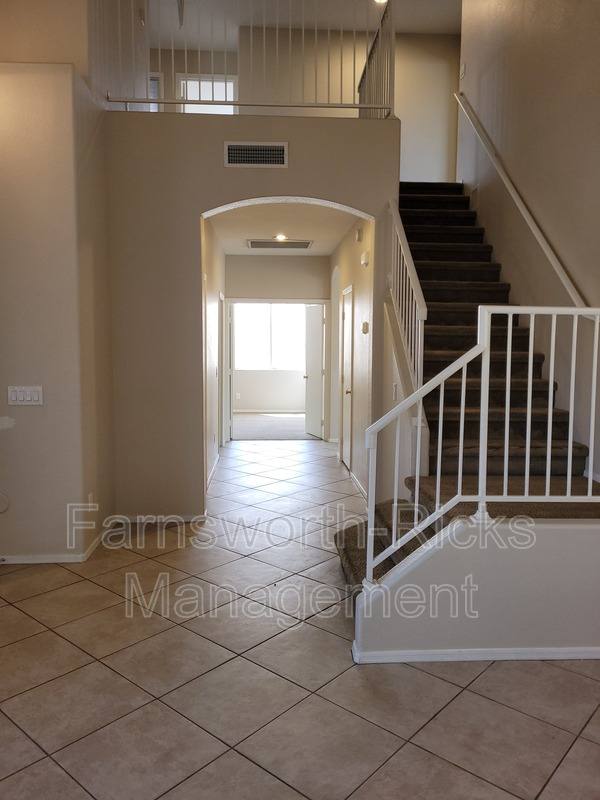 House for rent at 1270 W Flintlock Way, Chandler, AZ 85286