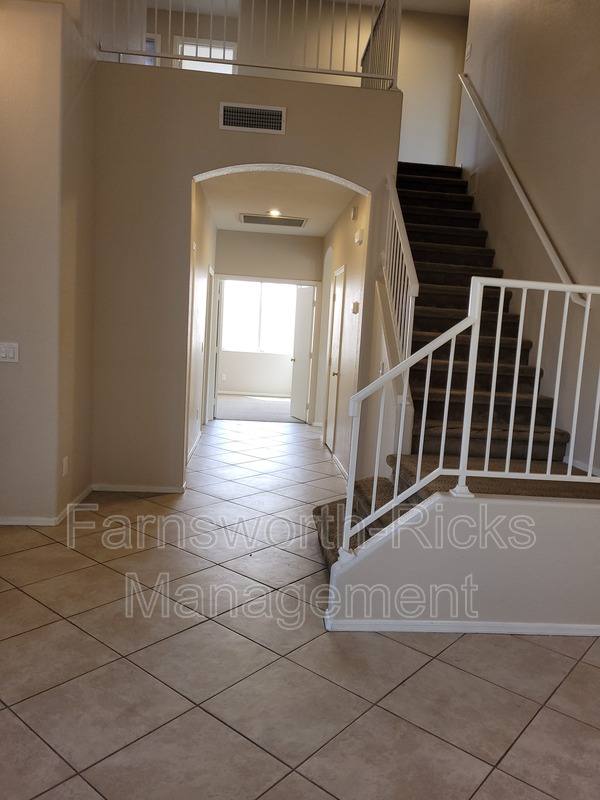 House for rent at 1270 W Flintlock Way, Chandler, AZ 85286