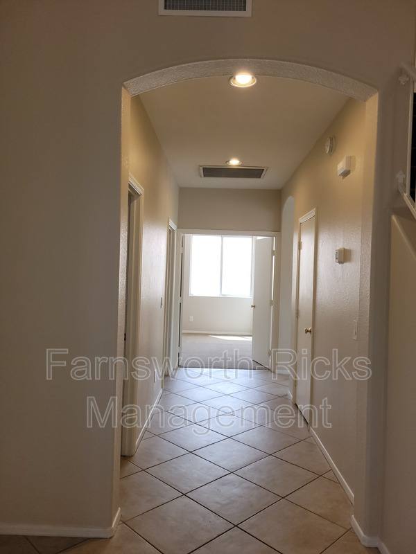 House for rent at 1270 W Flintlock Way, Chandler, AZ 85286
