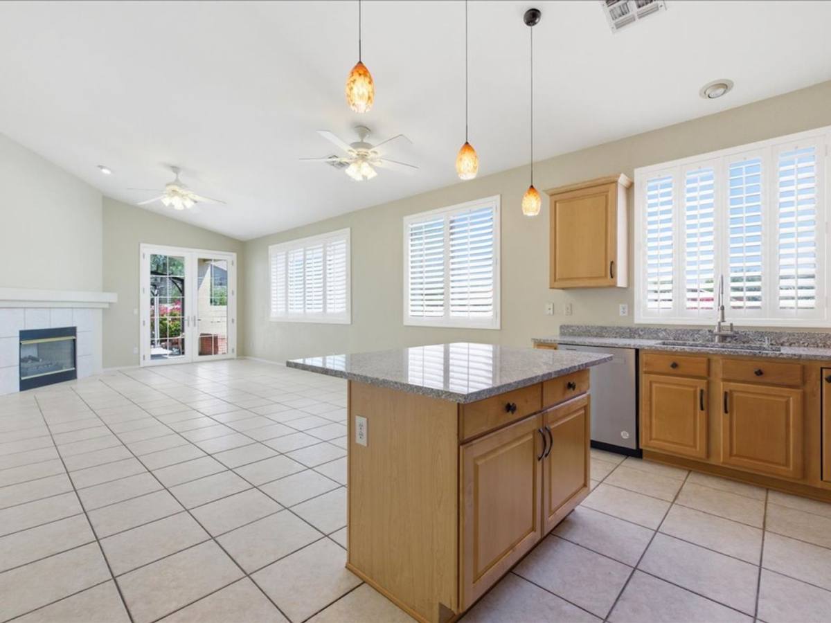 House for rent at 9627 E Shadow Lake Court, Tucson, AZ 85749