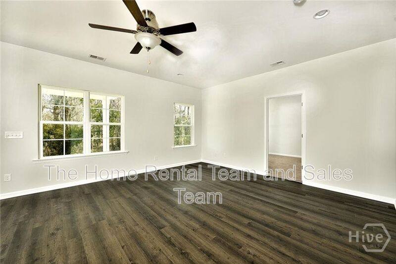 House for rent at 293 McCrady Dr, Richmond Hill, GA 31324