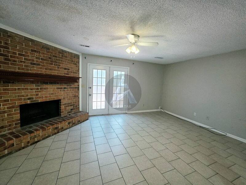 House for rent at 1495 Bentley Lane SE, Marietta, GA 30067