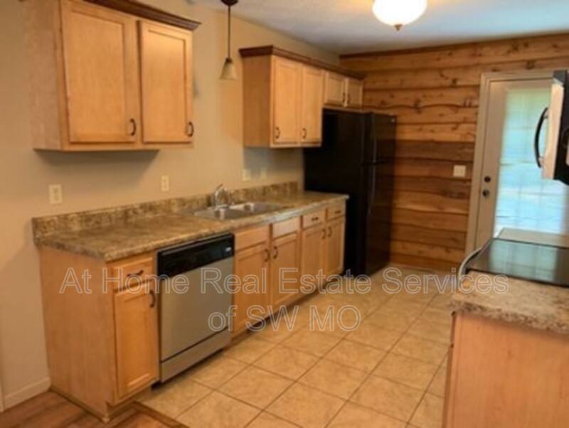 House for rent at 1540 S Rogers, Springfield, MO 65804