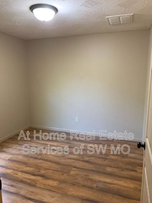 House for rent at 1540 S Rogers, Springfield, MO 65804