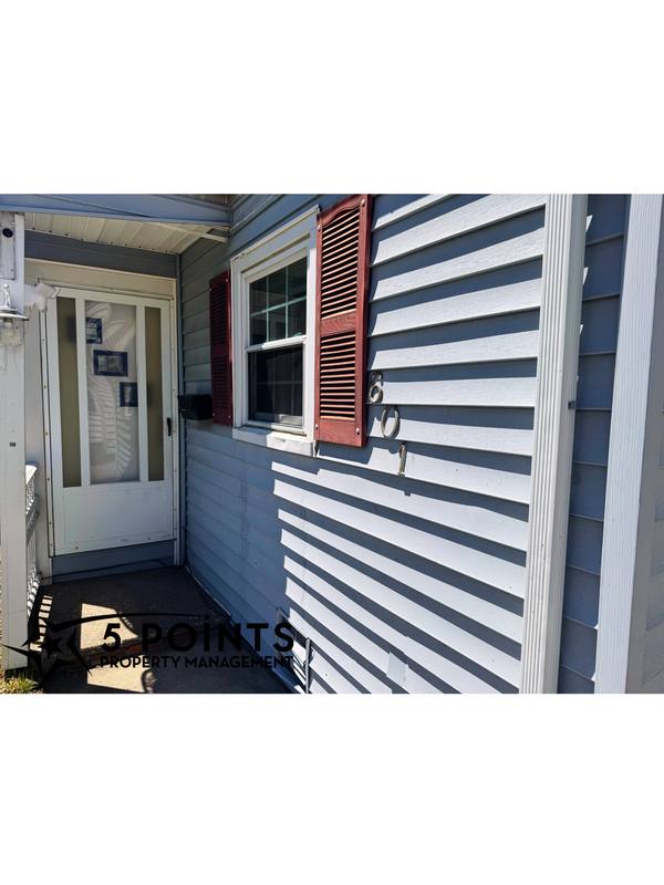 House for rent at 601 W Glendale St, Bedford, OH 44146