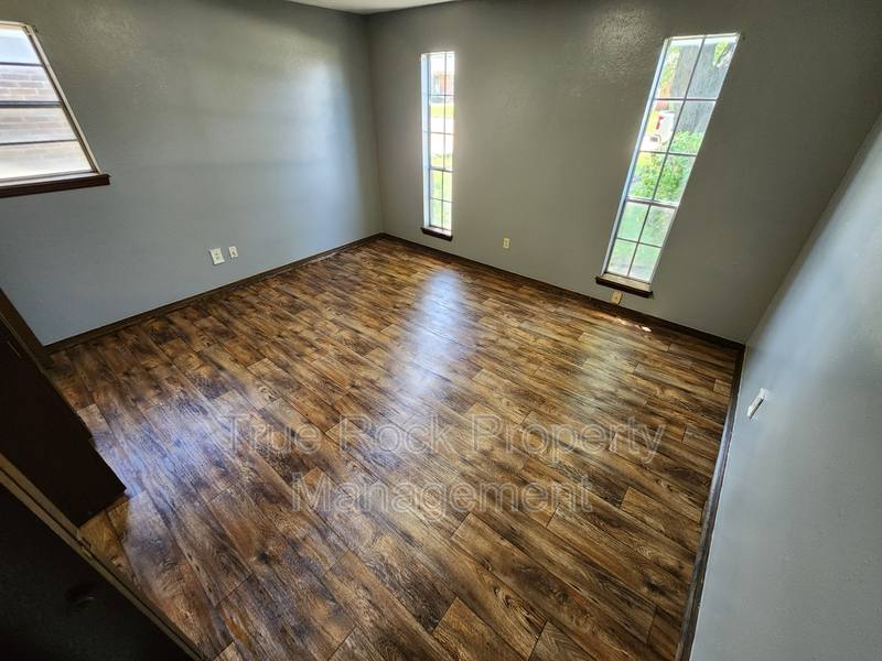 House for rent at 924 Crestview Ave, Ada, OK 74820