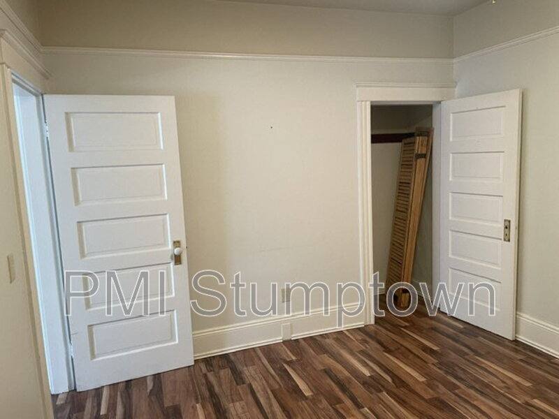House for rent at 601 S McLoughlin Blvd, Oregon City, OR 97045