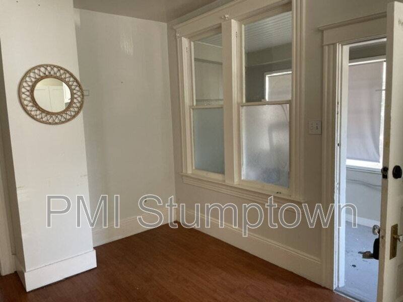 House for rent at 601 S McLoughlin Blvd, Oregon City, OR 97045