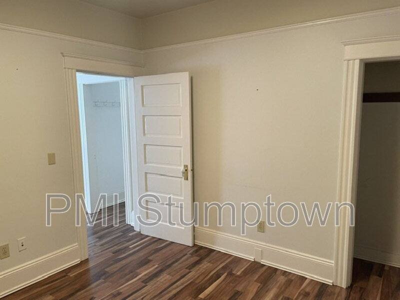 House for rent at 601 S McLoughlin Blvd, Oregon City, OR 97045