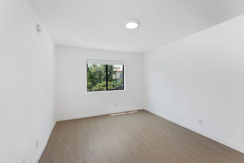 Apartment for rent at 1546 Bundy Dr #205, Los Angeles, CA 90025