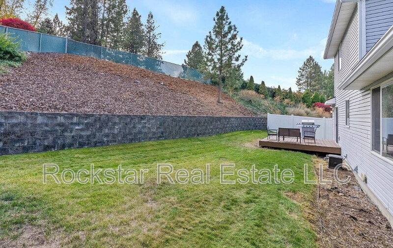 House for rent at 607 W Persimmon Lane, Spokane, WA 99224