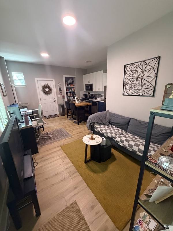 Apartment for rent at 4948 Walnut St #1, Philadelphia, PA 19139