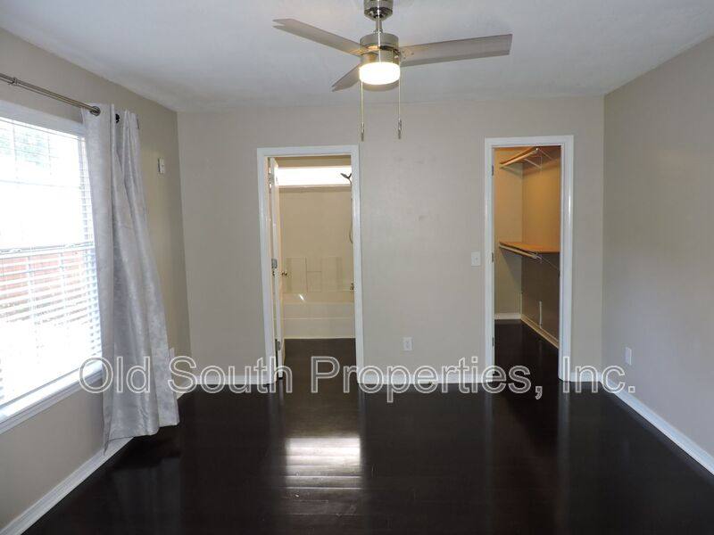 House for rent at 147 Creekview Dr, Pensacola, FL 32503