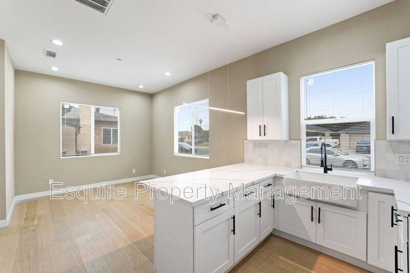 House for rent at 549 Carty Dr, Oxnard, CA 93030
