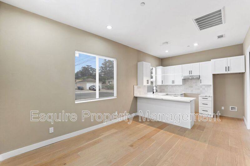 House for rent at 549 Carty Dr, Oxnard, CA 93030