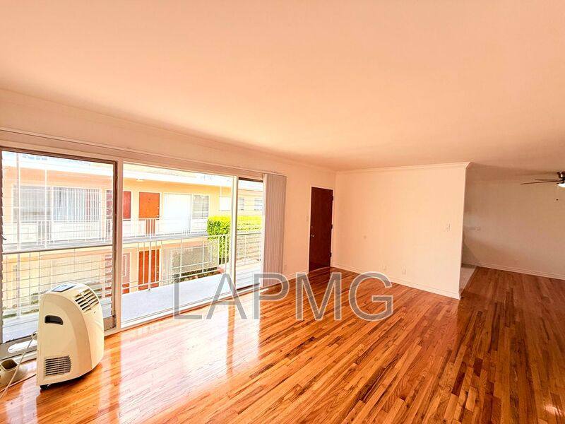 Apartment for rent at 1323 N Bronson Ave #11, Los Angeles, CA 90028